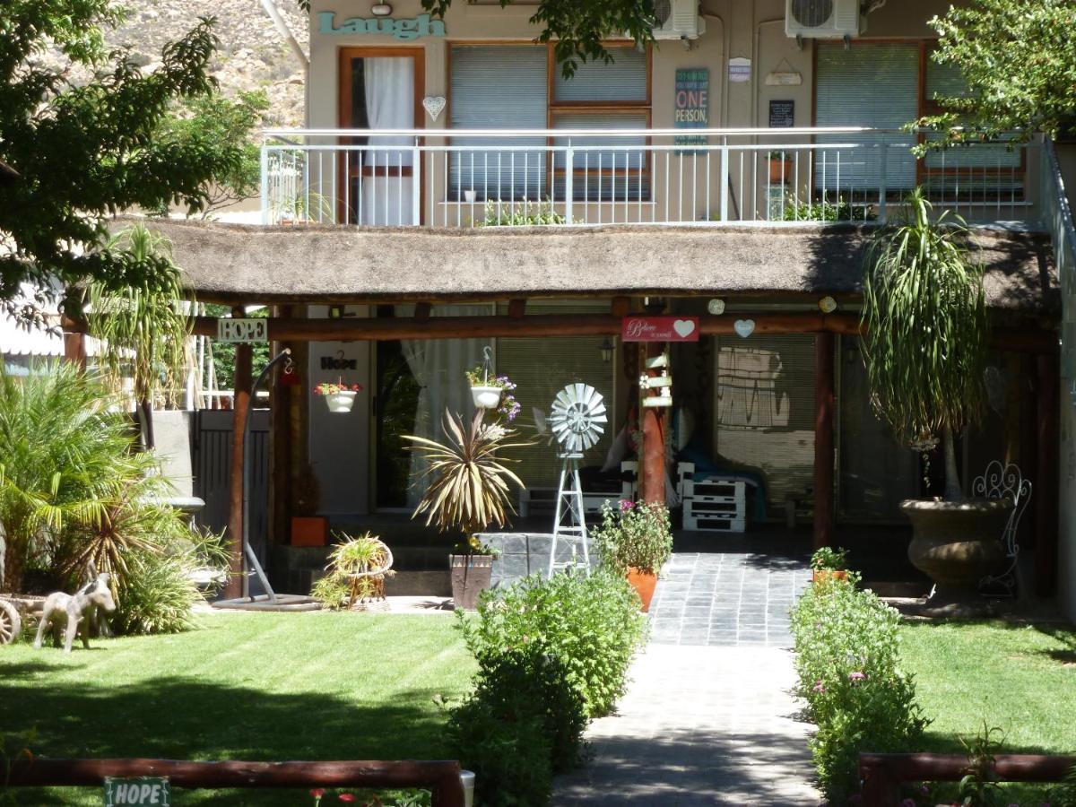 Springbok Apartments Buitenkant foto